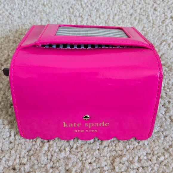 Kate spade scalloped keychain wallet/ card case - Picture 6 of 16